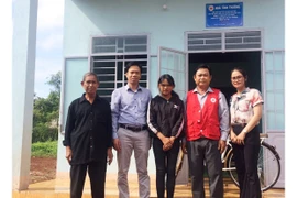 Bàn giao nhà tình thương cho trẻ mồ côi tại Chư Pưh