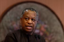 Bộ trưởng Nigeria đầu tiên nhiễm bệnh, Nam Phi có hơn 5.000 ca tử vong