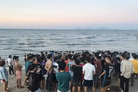 Quảng Nam: Đi tắm biển giải nhiệt, 3 thanh niên chết đuối thương tâm