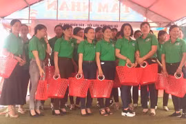 Ra mắt Câu lạc bộ "Phụ nữ nói không với túi ni lông, sản phẩm nhựa dùng 1 lần"