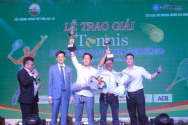 Bế mạc Giải Quần vợt doanh nhân trẻ Gia Lai và doanh nhân Sài Gòn