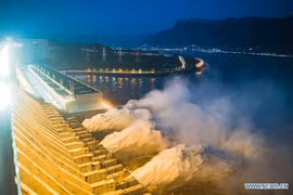 TQ: Đỉnh lũ thứ ba hình thành trên sông Dương Tử, tình hình rất nghiêm trọng