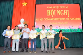 Huyện Chư Pah gặp mặt chủ doanh nghiệp, hợp tác xã tiêu biểu