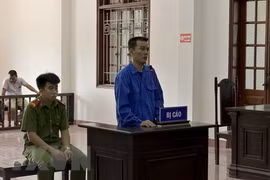 Lĩnh án tử hình vì vận chuyển trái phép 10 bánh heroin