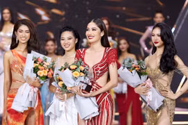 Lệ Nam, Ngọc Châu giành cú đúp giải thưởng 'Hoa hậu Hoàn vũ Việt Nam'