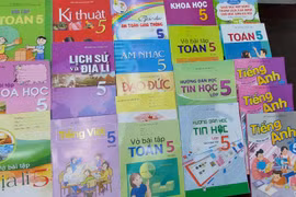 Gánh nặng từ sách tham khảo