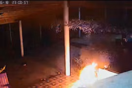 Vụ ném 'bom xăng' vào nhà dân ở Bình Định: Bắt khẩn cấp 3 người để điều tra