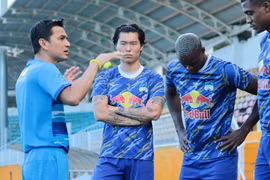 Fan dậy sóng khi sao HAGL thực hiện nghĩa vụ quân sự có CLB mới