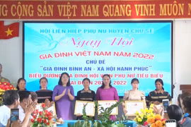 Chư Sê biểu dương 15 gia đình hội viên phụ nữ tiêu biểu