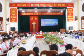 Đại biểu HĐND thị xã An Khê tiếp xúc, đối thoại với thiếu nhi