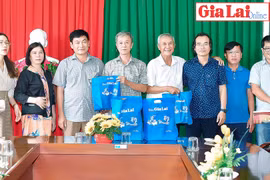 Báo Gia Lai tham quan, trao đổi kinh nghiệm với các báo ở khu vực Tây Nam Bộ và Tây Nguyên