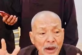 Lật tẩy clip "thầy ông nội" ở "Tịnh thất Bồng Lai"