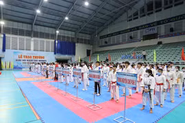 Hơn 200 võ sĩ tranh tài ở Giải Vô địch trẻ Karate tỉnh Gia Lai năm 2022