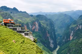 Báo chí cùng bảo vệ di sản