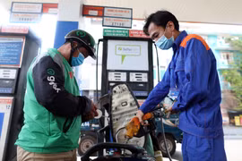 Giá xăng có thể về 23.000 đồng/lít nhờ bỏ thuế?