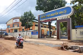 Pleiku: Buộc thôi việc một Phó Hiệu trưởng vì dùng bằng không hợp pháp