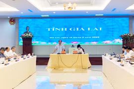 Chủ tịch UBND tỉnh Võ Ngọc Thành: Nhanh chóng tháo gỡ vấn đề thiếu nhân lực của ngành Y tế