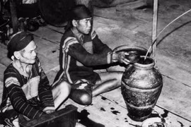 Những bức ảnh quý về Vua Lửa Siu Luynh