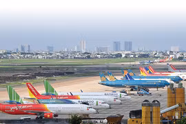 Chờ hiệu ứng tích cực từ hàng không