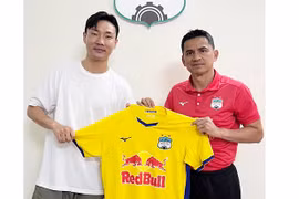 Hoàng Anh Gia Lai ký hợp đồng với trung vệ người Hàn Quốc
