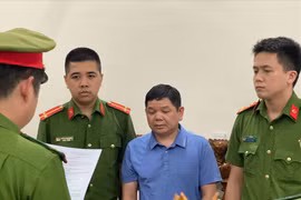 Bắt Trưởng khoa của Bệnh viện Sơn La vì nhận hối lộ khi mua kit test Việt Á