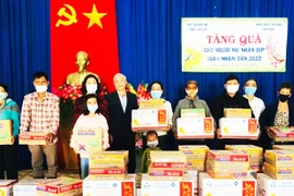 Gia Lai: Hỗ trợ gần 300 triệu đồng cho người mù có hoàn cảnh khó khăn