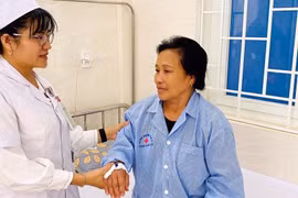 Điều dưỡng viên 30 lần hiến máu cứu người