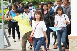 Môn thi Địa lý: Đề bám sát chương trình học và mang tính thời sự với vấn đề xâm nhập mặn