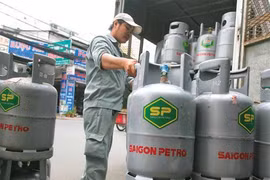 Tăng giá gas thêm 5.000 đồng/bình 12 kg