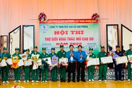 Công ty Cao su Chư Prông thi thợ giỏi khai thác mủ cao su-năm 2022