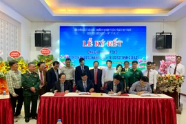 Gia Lai ký kết hợp tác hỗ trợ nâng cao năng lực y tế cơ sở