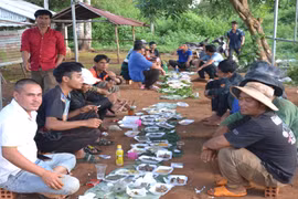 Tổ chức ăn uống trong khu nhà mả tiềm ẩn nguy cơ mất an toàn vệ sinh