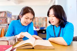 Thống nhất phương án mua sách giáo khoa trang bị cho các thư viện trường học để học sinh mượn sử dụng