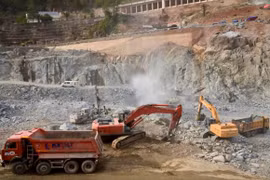 Giám sát việc chuyển mục đích sử dụng rừng để thực hiện Dự án Nhà máy thủy điện Ia Ly mở rộng