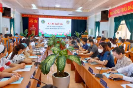 Huấn luyện nghiệp vụ phòng cháy chữa cháy cho cán bộ y tế Gia Lai