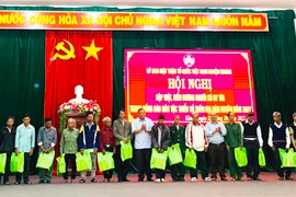 Kbang biểu dương, khen thưởng 15 người có uy tín tiêu biểu trong đồng bào dân tộc thiểu số