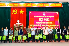 Kbang biểu dương, khen thưởng 15 người có uy tín tiêu biểu trong đồng bào dân tộc thiểu số