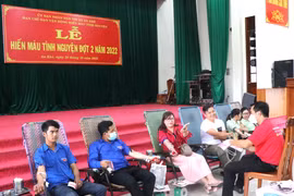 An Khê: Hơn 400 người tham gia hiến máu tình nguyện