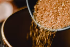 Đường trắng - đường nâu, bên đâu mới tốt?