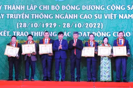 Công ty Cao su Chư Păh có 2 cá nhân được tặng giải thưởng "Phú Riềng Đỏ"