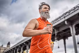 Sống lâu hơn 13 năm vì 1-2 lần làm điều tưởng "không hợp tuổi" này