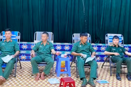 Hơn 150 cán bộ, chiến sĩ Lữ đoàn Tăng thiết giáp 273 hiến máu tình nguyện