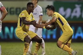 Highlights HAGL 1-2 SLNA: Đội bóng phố núi để thua quá đáng tiếc