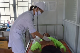 Nỗ lực nâng cao sức khỏe người dân vùng khó Kông Chro