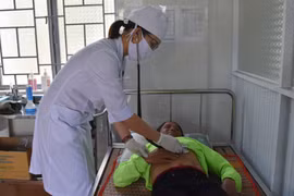 Nỗ lực nâng cao sức khỏe người dân vùng khó Kông Chro