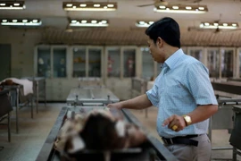 Người chăm giữ... xác người-kỳ 3: Con theo cha vào nghề nhận tử thi