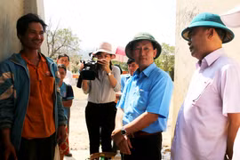 Niềm vui có nước sạch sinh hoạt của dân làng vùng khó khăn