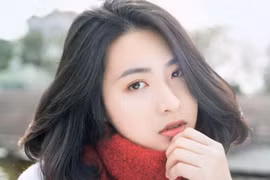 Nhan sắc đời thường ấn tượng của Quyên 'Tình khúc Bạch Dương"
