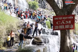 Du khách tử vong khi đi chơi lễ hội