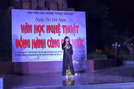 Tổ chức Đêm thơ-nhạc "Văn học nghệ thuật đồng hành cùng đất nước"
